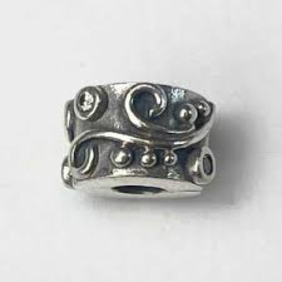 Rare Tara’s DiarySterling Silver Trinity/Scroll/ CZ Clip Charm. - Picture 3 of 12